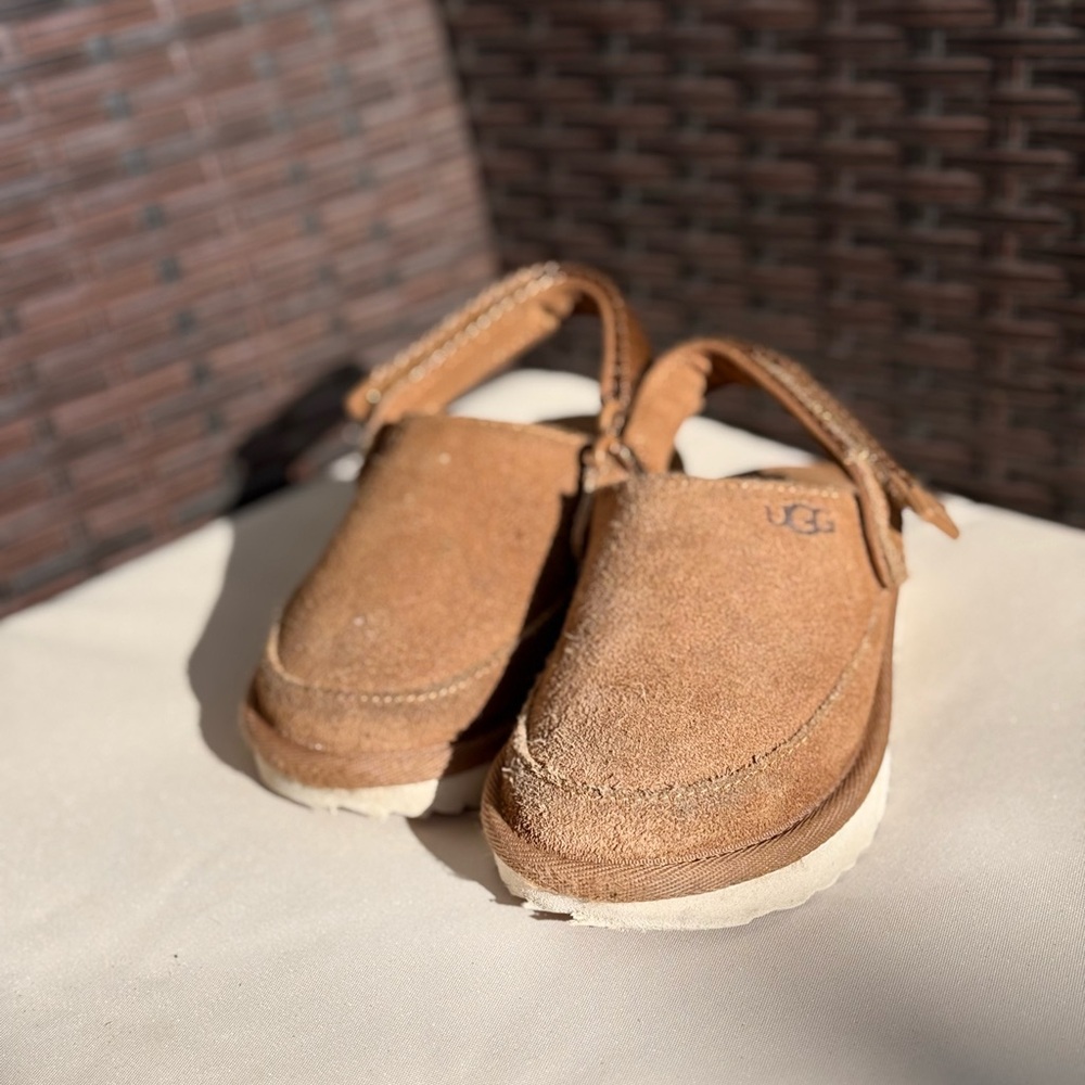 UGG Goldstar toddler
